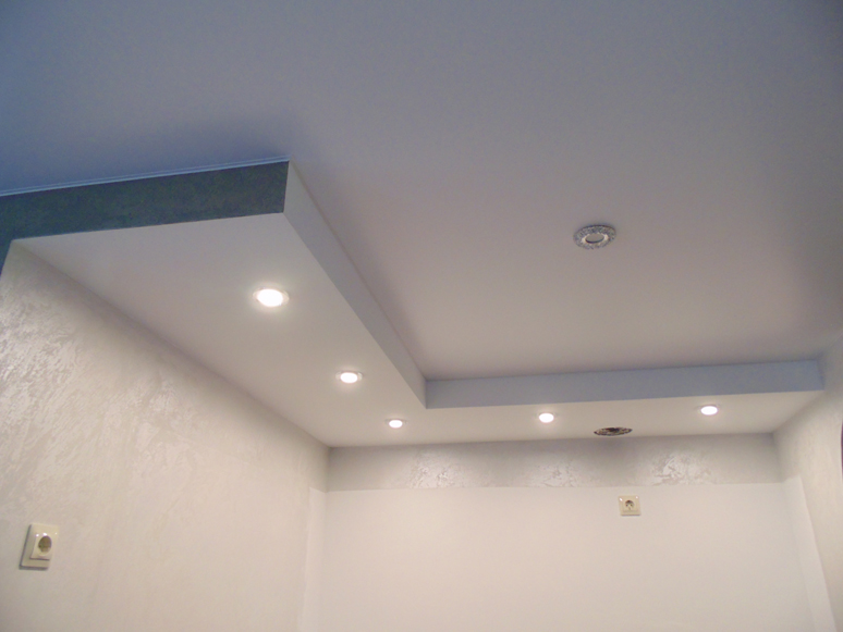 Одноуровневые натяжные потолки на Тимирязева, 10