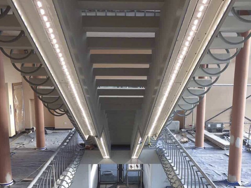 Монтаж парящих потолков