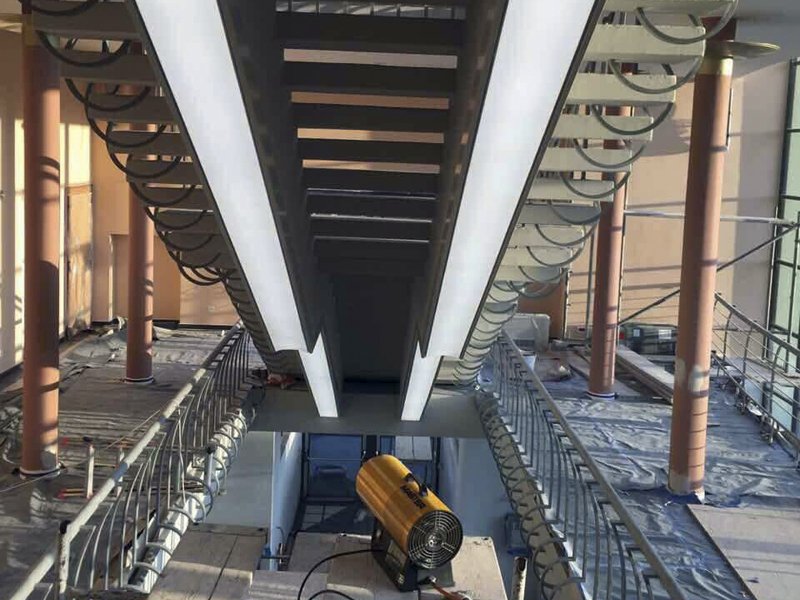 Монтаж парящих потолков